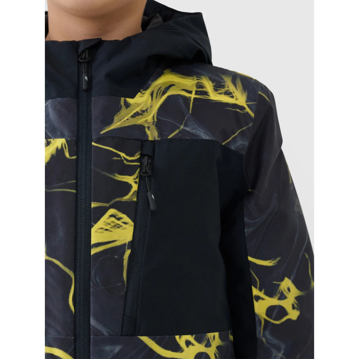 Chlapčenská lyžiarska bunda 4F JUNIOR TECHNICAL JACKET M0830-4FJWAW25TTJAM0830-90A-MULTICOLOUR ALLOVER · záber 4