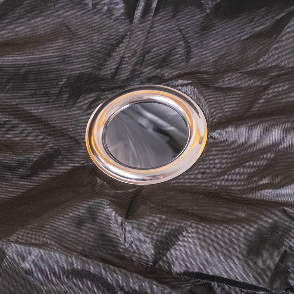 Plachta na motorku W-TEC Covertura L (220x95x110 cm) · záber 4