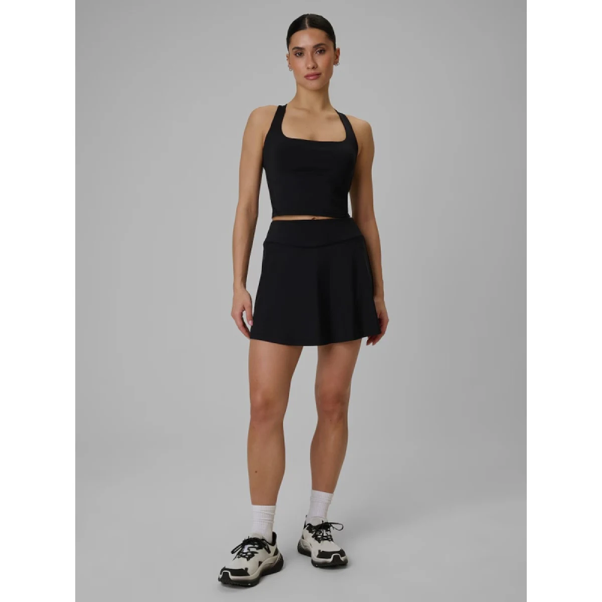 Dámské tréninkové tričko bez rukávů 4F SLEEVELESS FNK F0751-20S-DEEP BLACK · záber 5