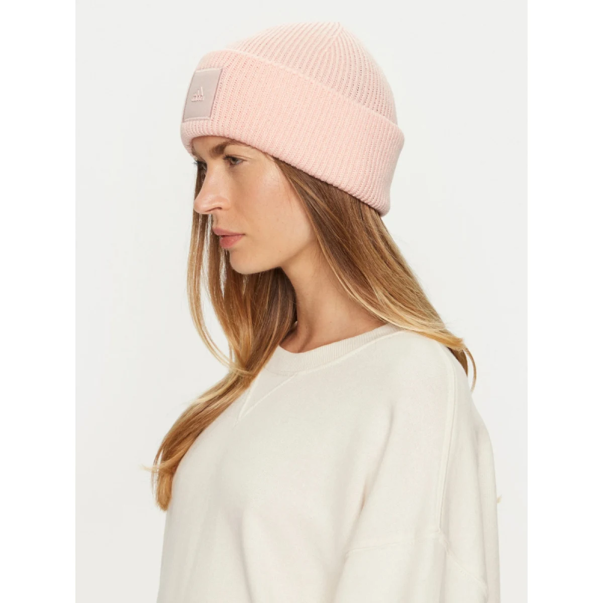 Dámská zimní čepice ADIDAS WID CUFF BEANIE SANPIN · záber 5