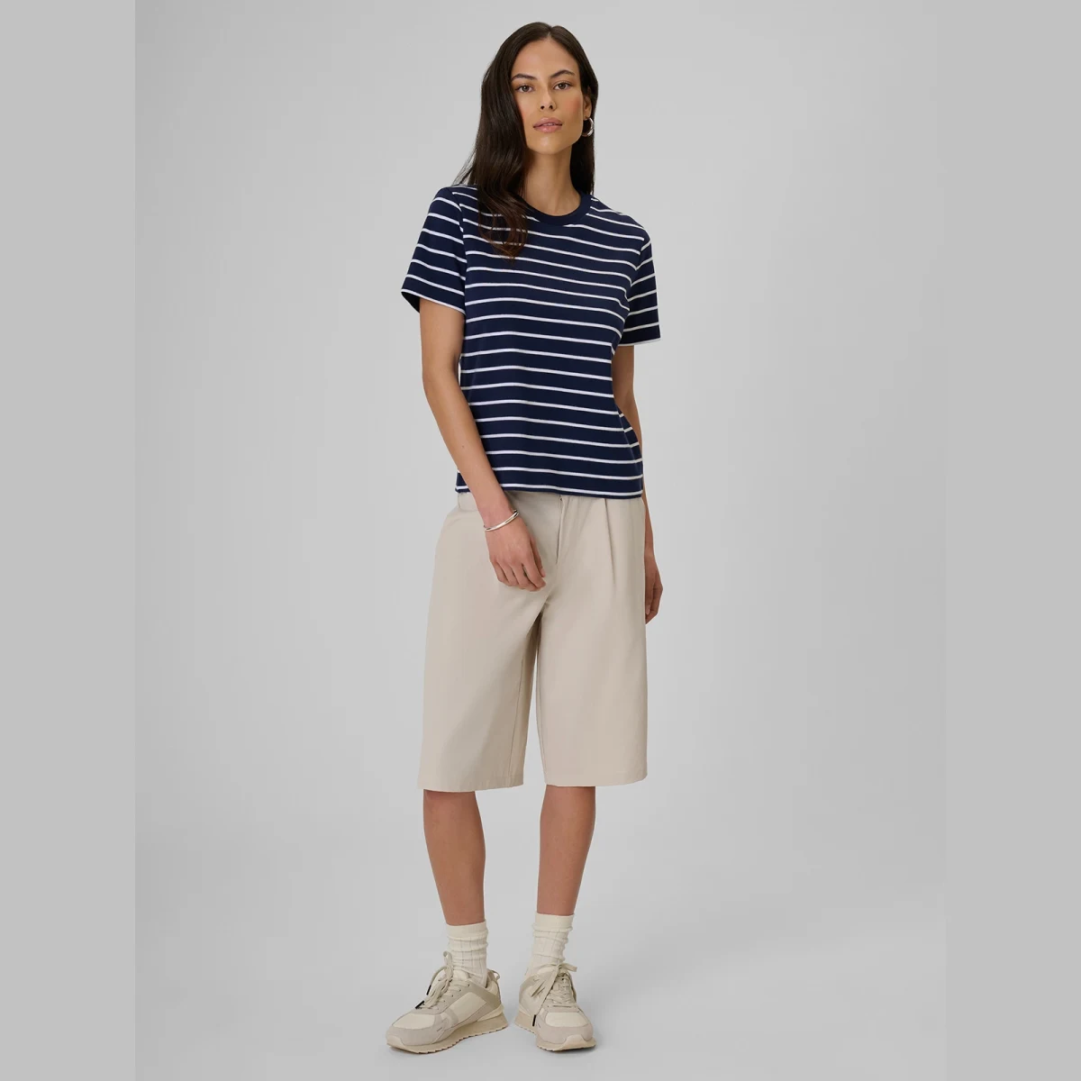 T-shirt relaxed s potiskem dámský - tmavě modrý · záber 2