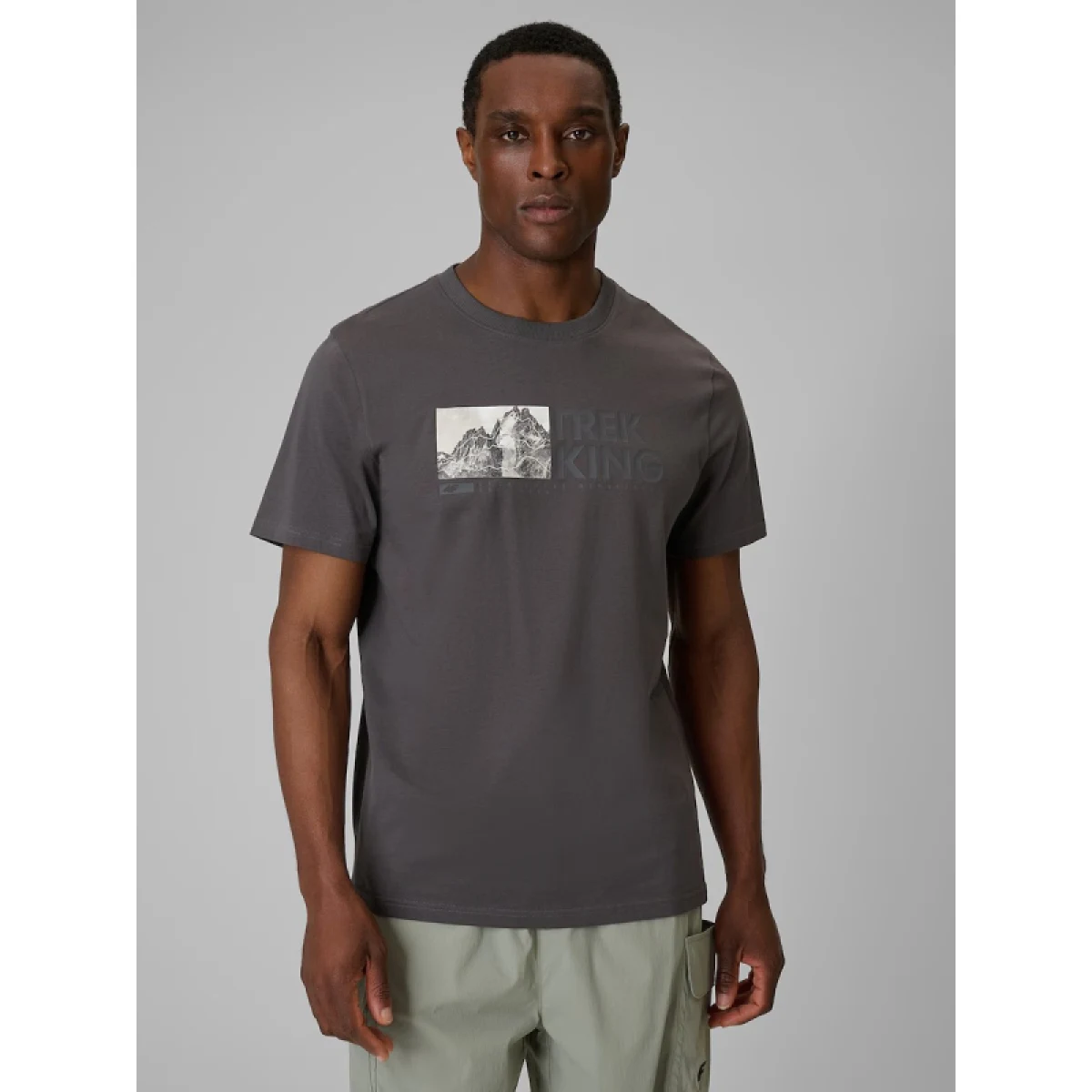 Pánské tričko s krátkým rukávem 4F TSHIRT M3321-24S-MIDDLE GREY · záber 2