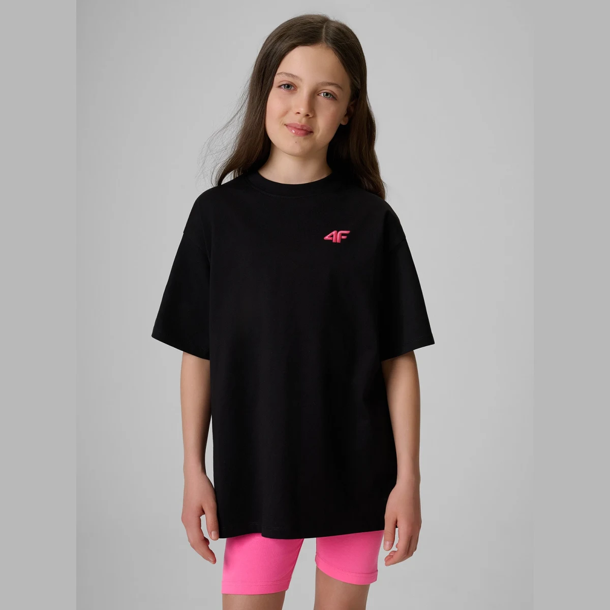 T-shirt loose hladké dívčí - černé · záber 1