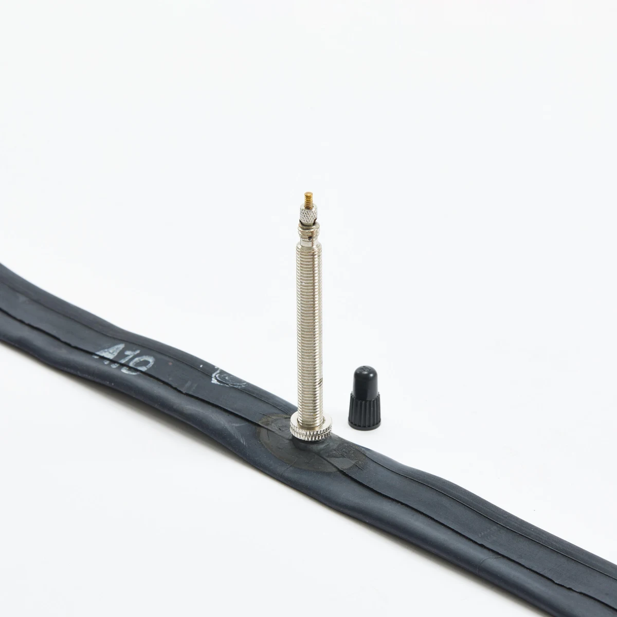 HUTCHINSON HUTCHINSON duša 700 x 25-30 ventil Presta 60 mm bez · záber 2