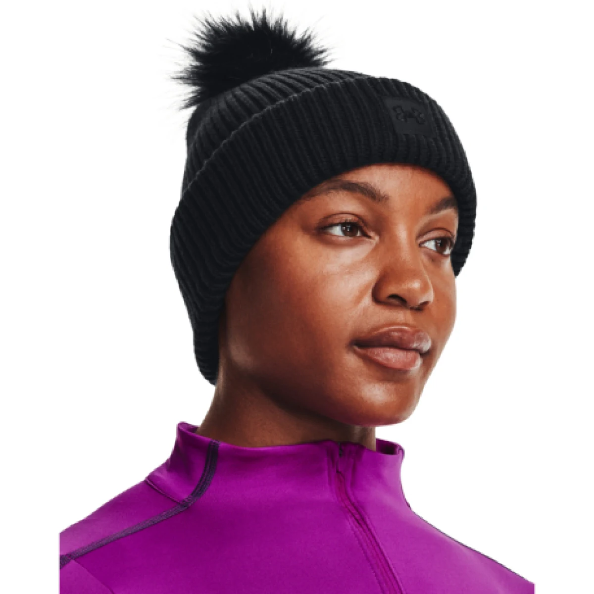 Dámská zimní čepice UNDER ARMOUR UA Halftime Ribbed Pom-BLK · záber 1