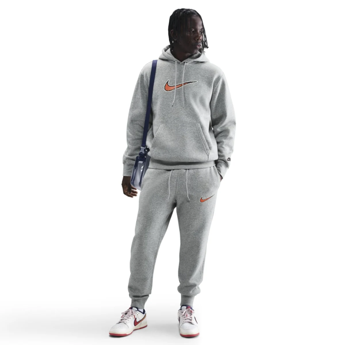 Pánske tepláky NIKE M NK CLUB BB JGGR NEO VARSITY · záber 5