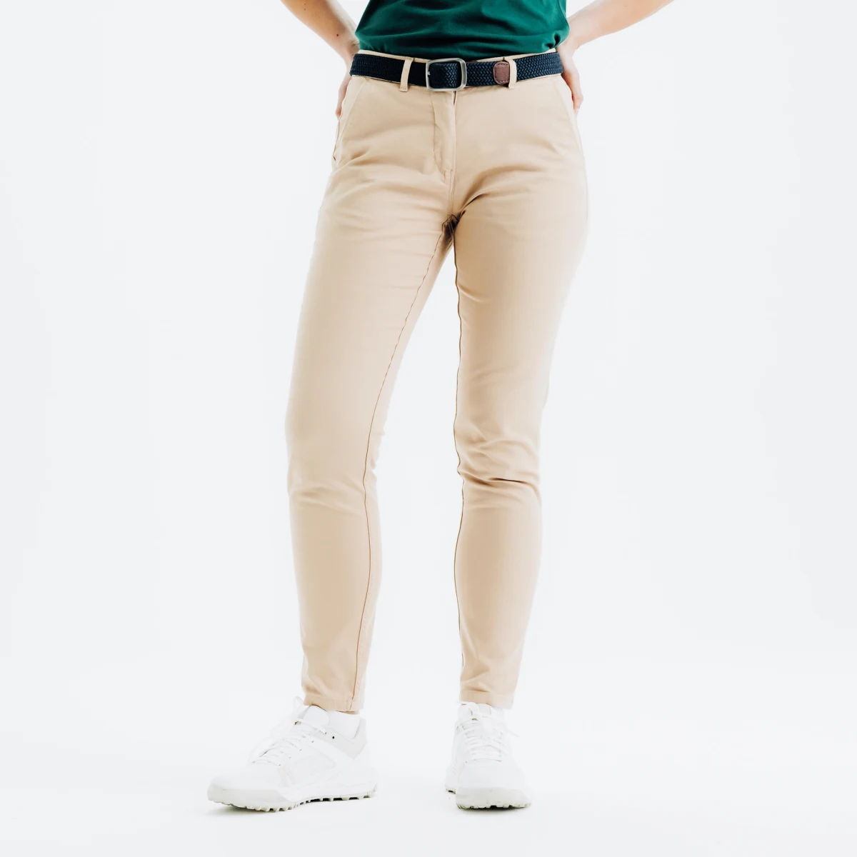 INESIS Dámske bavlnené golfové chino nohavice MW500 béžové S (L31) · záber 1