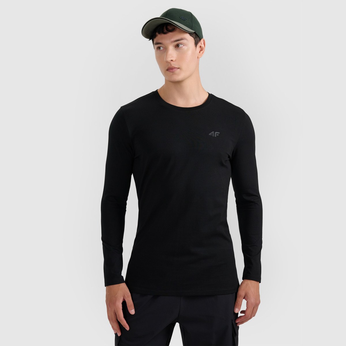 Longsleeve slim hladký pánsky - čierny · záber 1