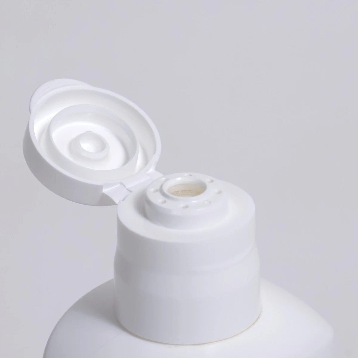 NEWFEEL Prípravok na čistenie obuvi na športovú chôdzu 100 ml bez · záber 2