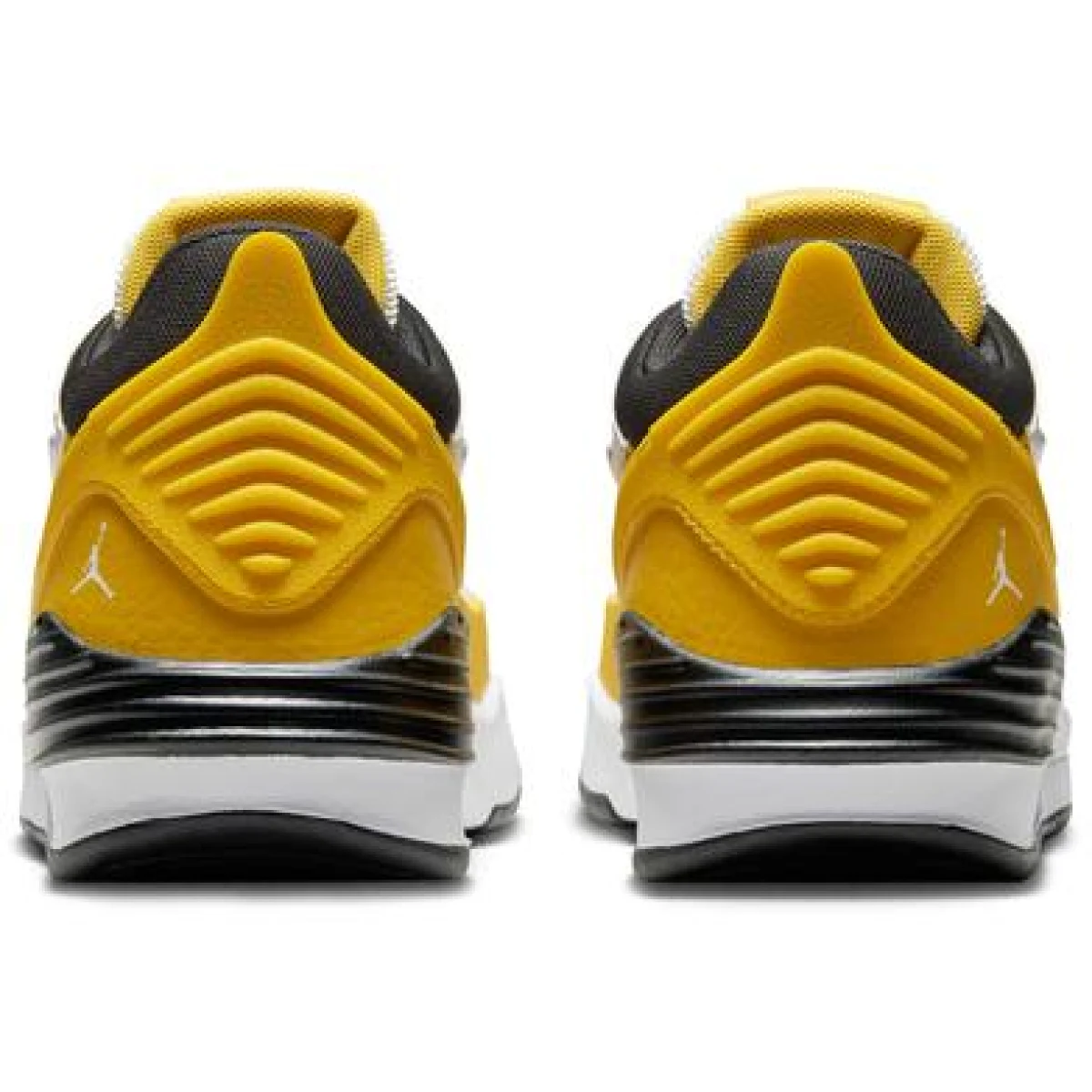 Nike Air Jordan Max Aura 5 (gs) - 38 · záber 2