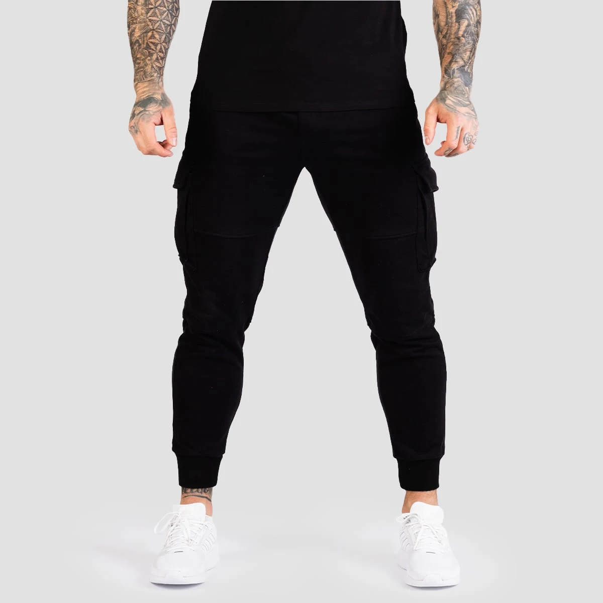 GymBeam Moška trenirka TRN Black - Velikost: L | Barva: čierna | Teža: 0,6 g | Pakiranje: 38 · záber 5