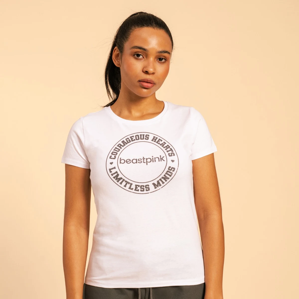 BeastPink Women‘s Serenity T-shirt White - Veličina: XXL | Boja: Bijela | Težina: 0,2 g · záber 1
