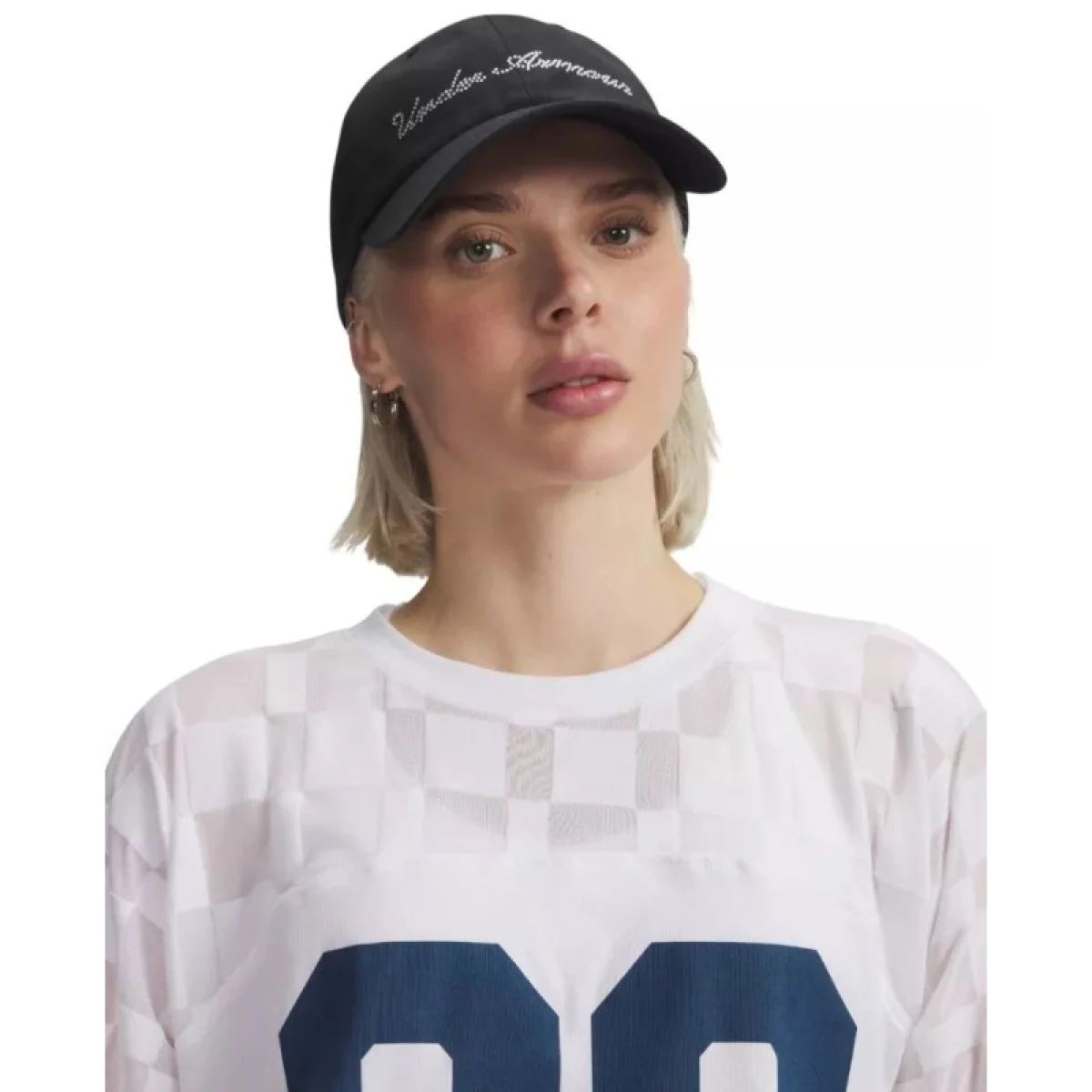 Dámska šiltovka UNDER ARMOUR W ESSENTIAL LOW ADJ-BLK · záber 3