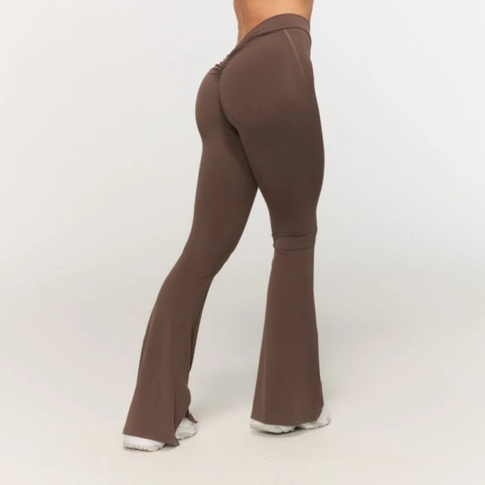 Дамско долнище Fierce V-back Cappuccino - GymBeam - Размер: XS | Тегло: 0,182 g | Опаковка: 92 · záber 1
