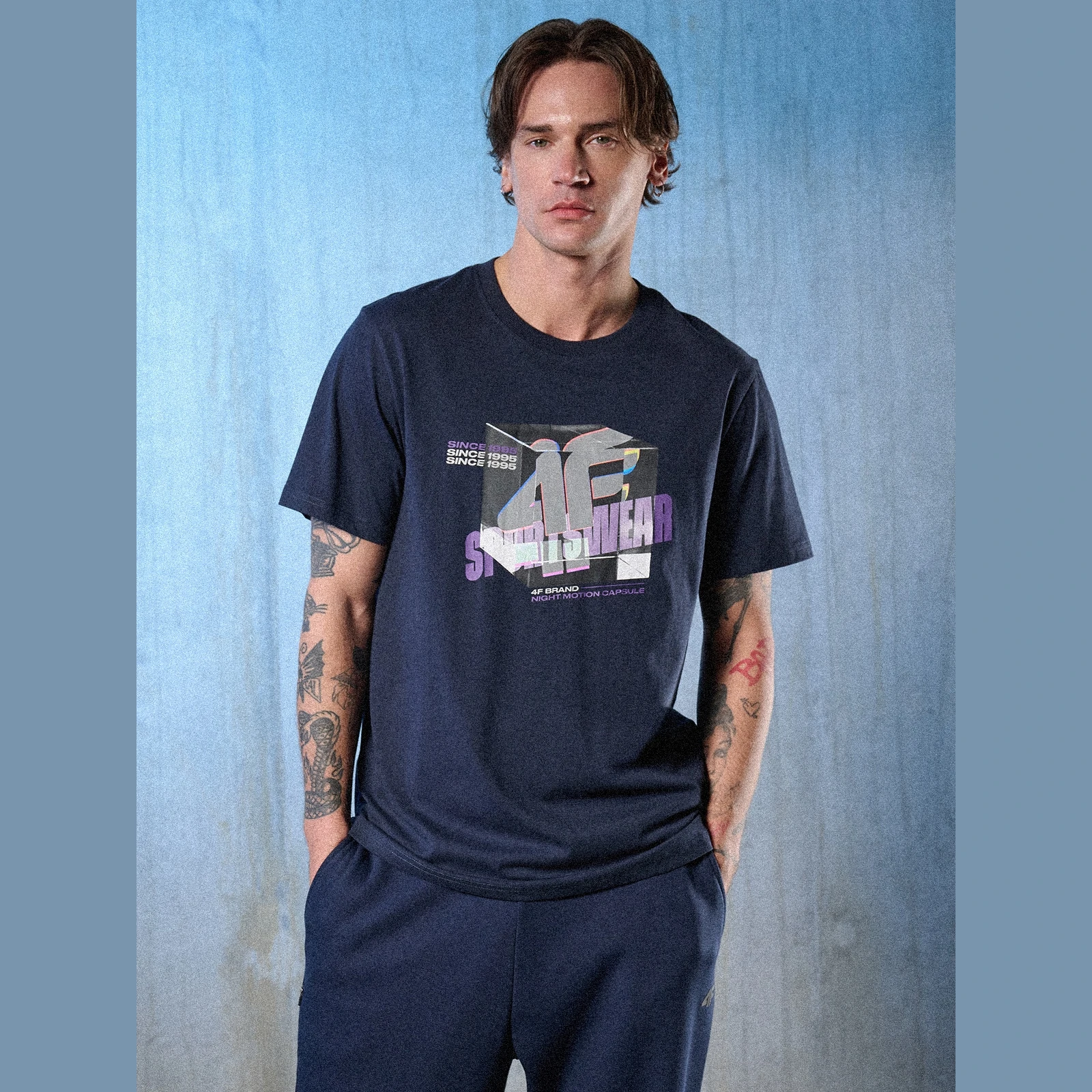 T-shirt regular s potlačou pánsky - tmavomodrý · záber 5