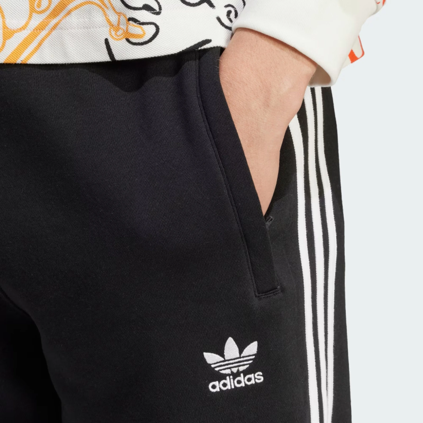 Pánske tepláky ADIDAS ORIGINALS 3-STRIPES PANT-BLACK · záber 5