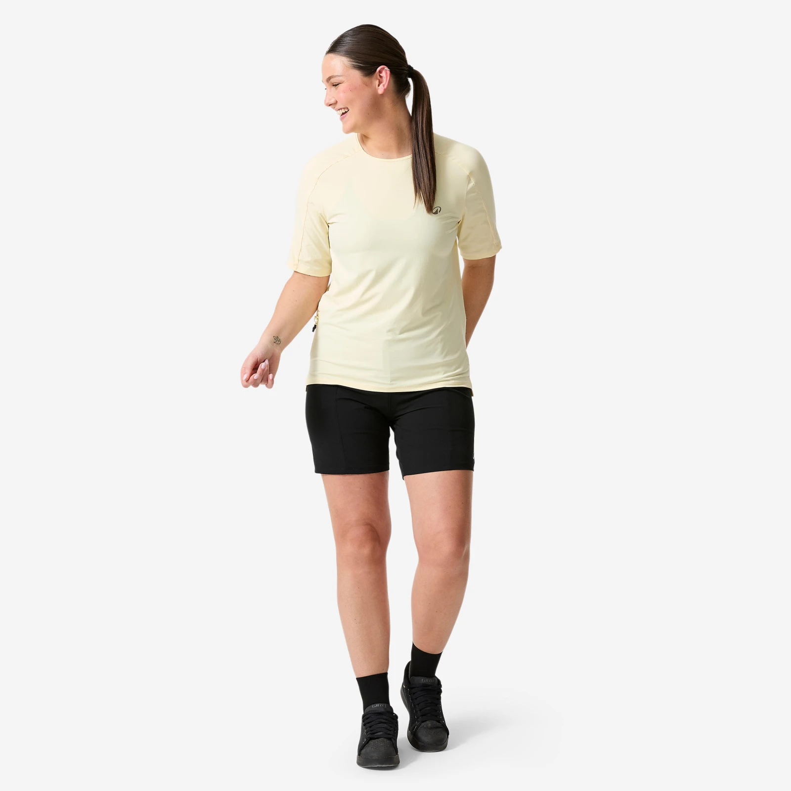 ROCKRIDER Unisex dres na horskú cyklistiku 500 krátky rukáv žltý M · záber 2