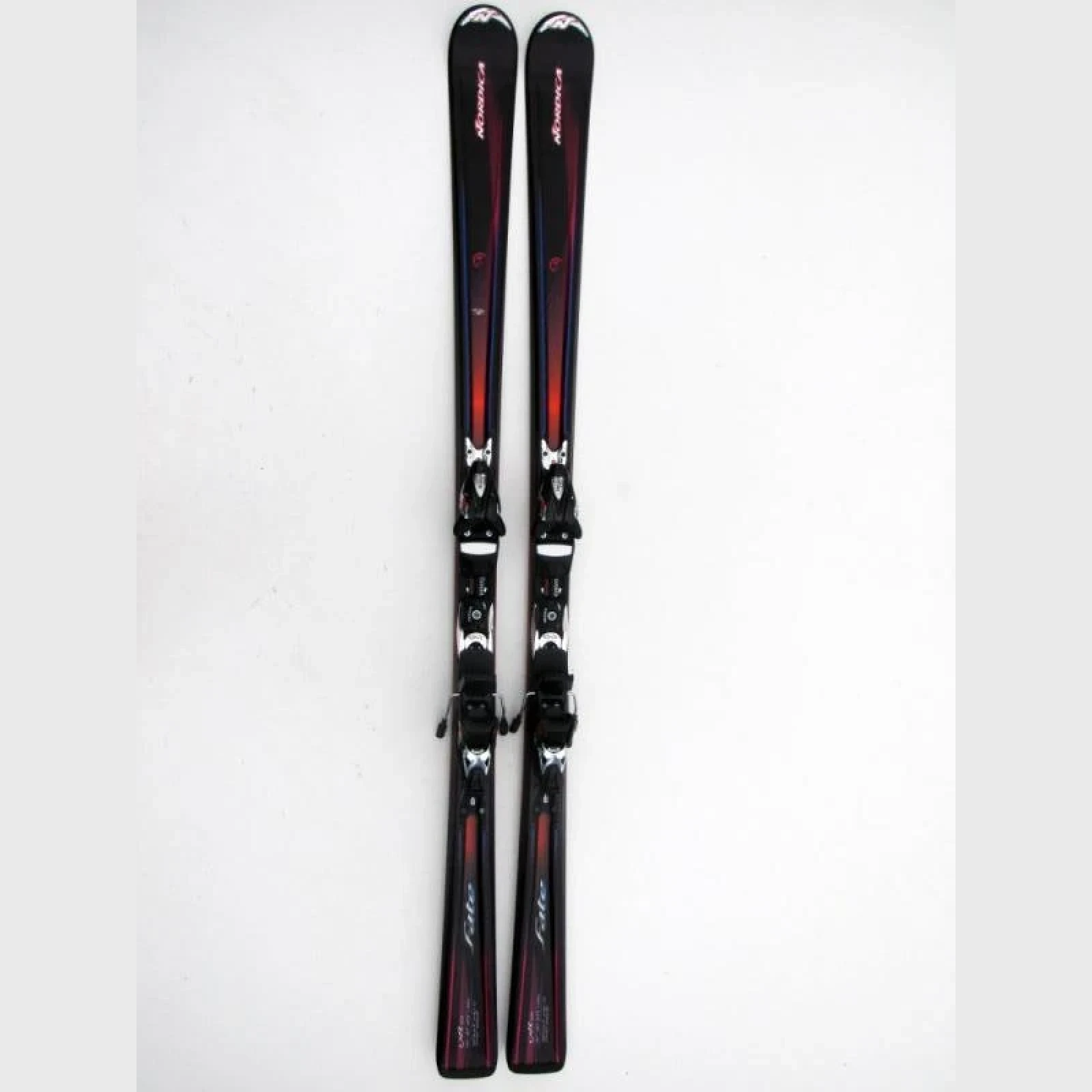 Nordica ZÁNOVNÍ Carvingové lyže Fate 178 cm · záber 1