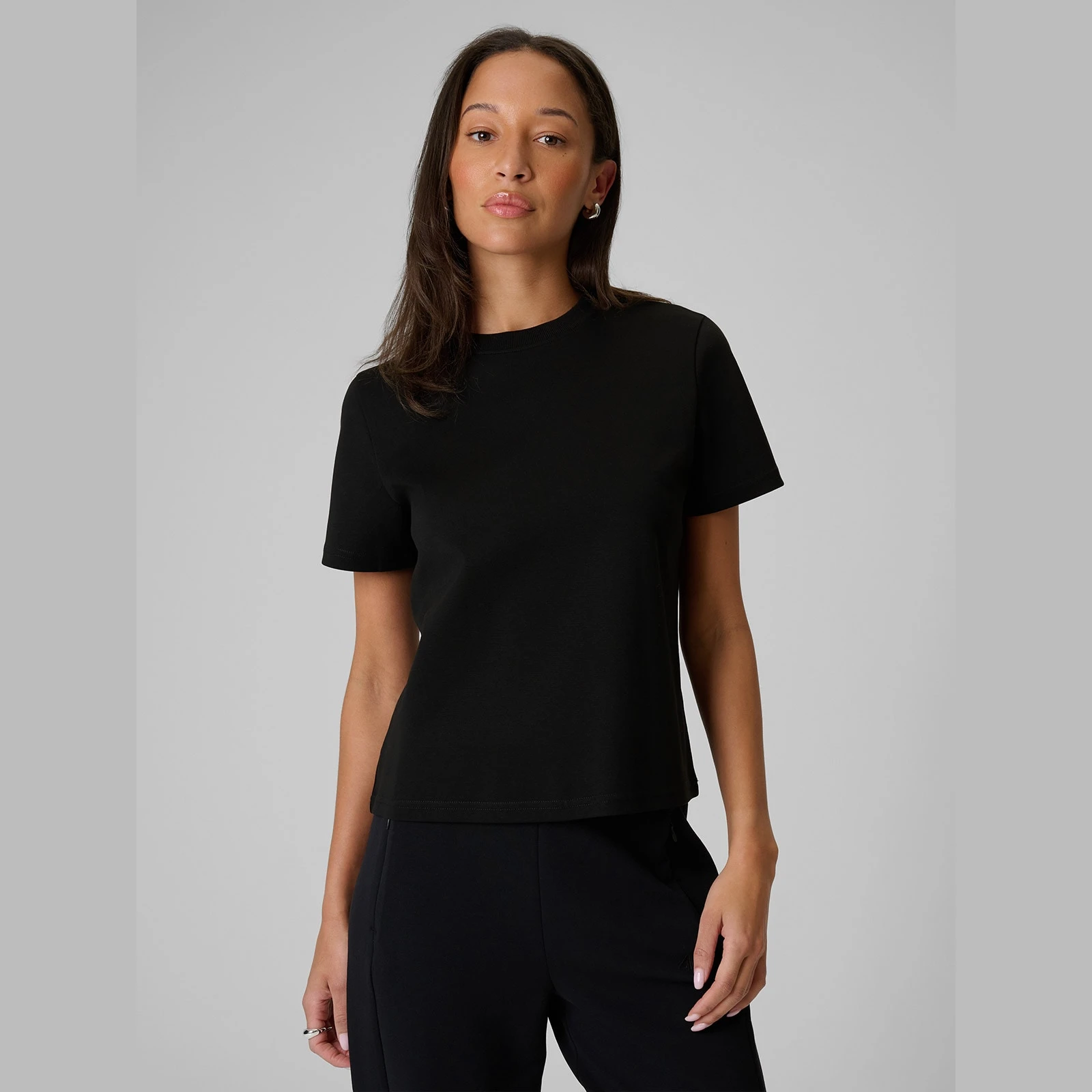 T-shirt regular hladký dámsky - čierny - Farba: čierna · záber 5