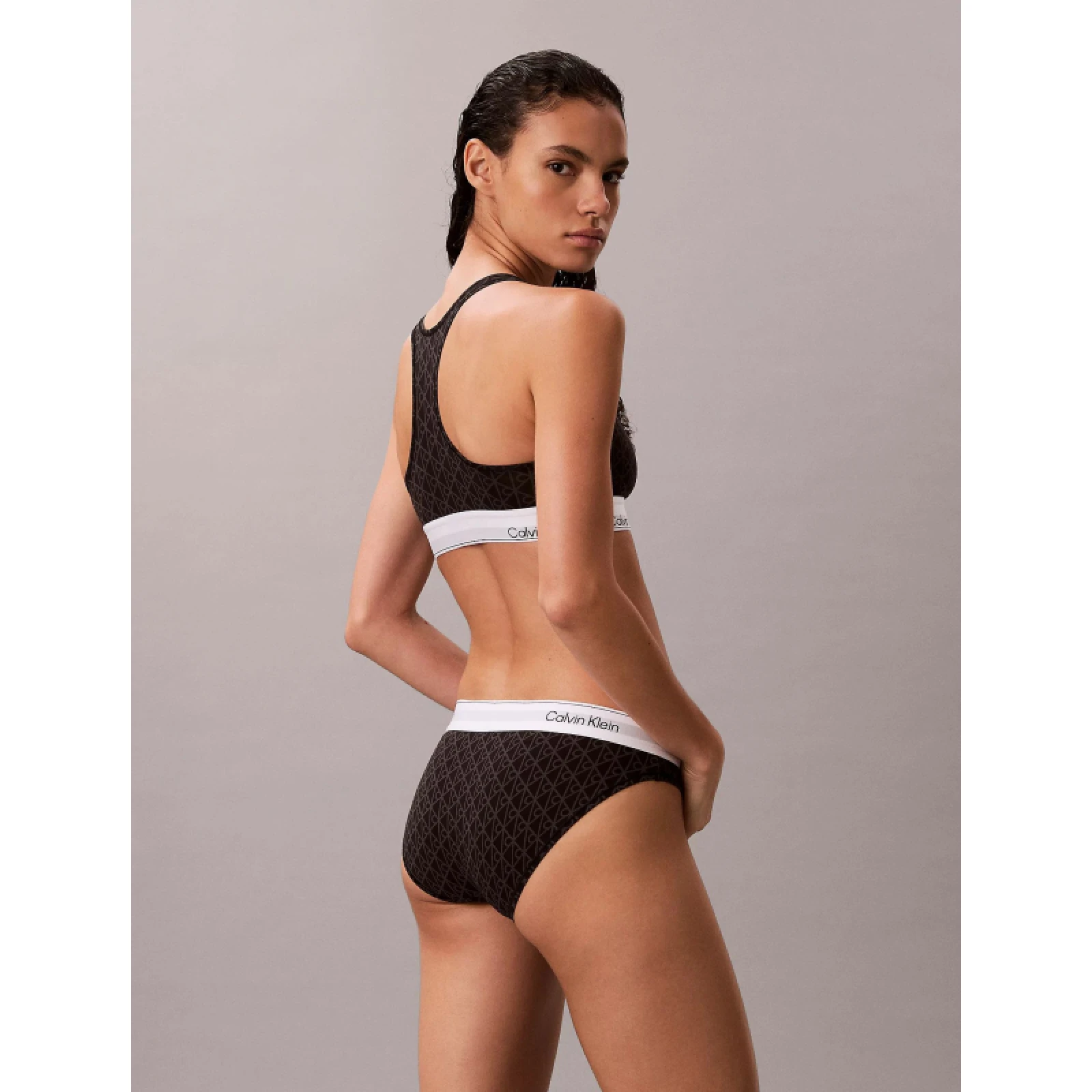 Dámske nohavičky CALVIN KLEIN Bikini Briefs Icon Cotton Modal seamless emblem black ashford gray · záber 4
