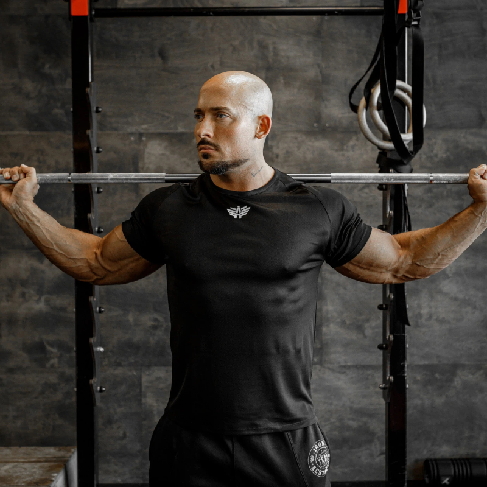 Pánske funkčné tričko Iron Aesthetics Performance, čierne · záber 2