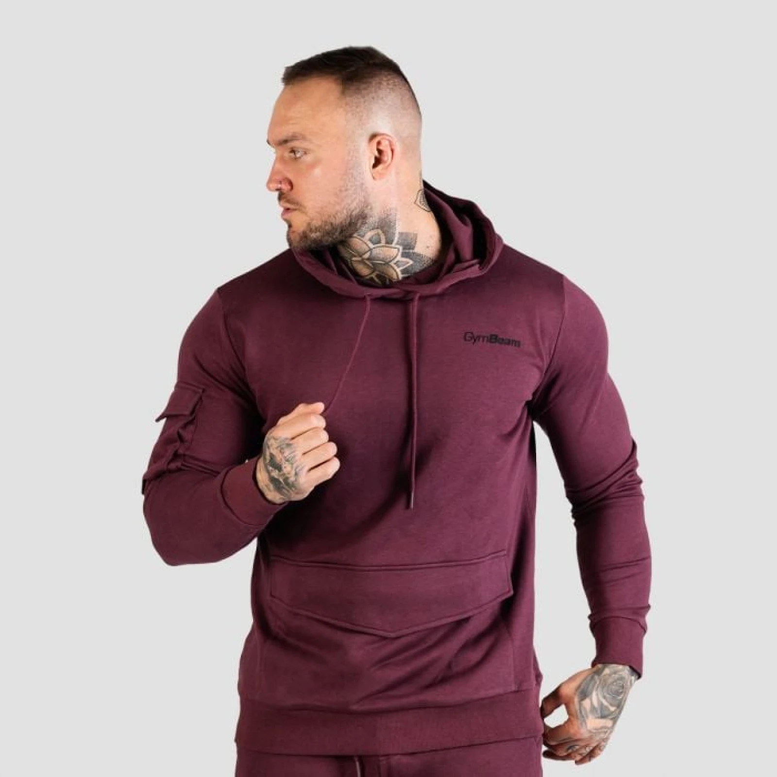 Мъжки суичър TRN Hoodie Eggplant - GymBeam - Размер: M | Тегло: 0,62 g | Опаковка: 30 · záber 1