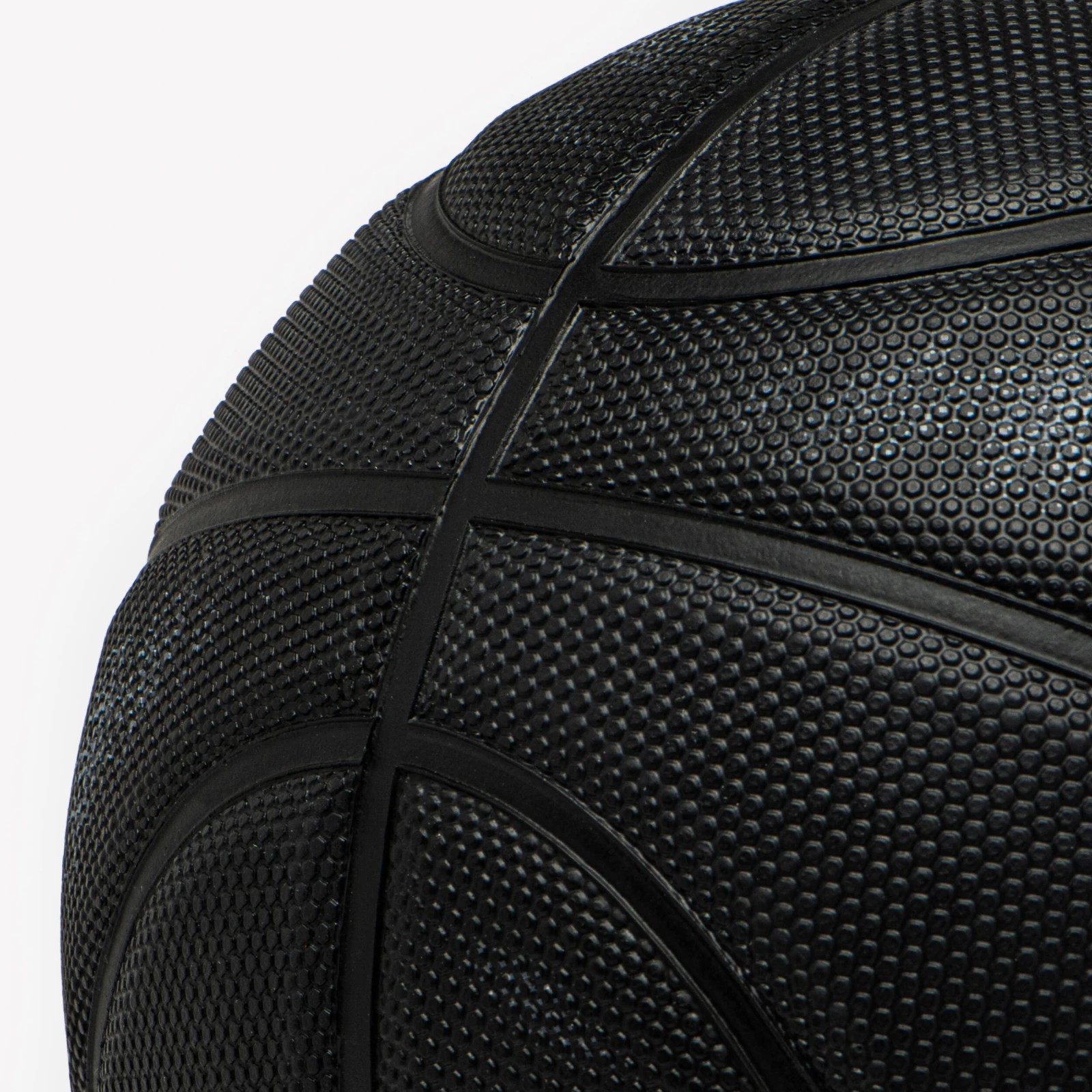 KIPSTA Pánska basketbalová lopta Resist na vonkajšie ihriská veľ. 7 čierna 7 · záber 2