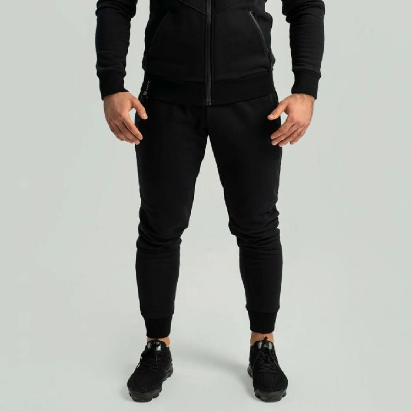 Спортно долнище Nova Black - STRIX - Размер: XL | Тегло: 0,56 g | Опаковка: 35 · záber 1