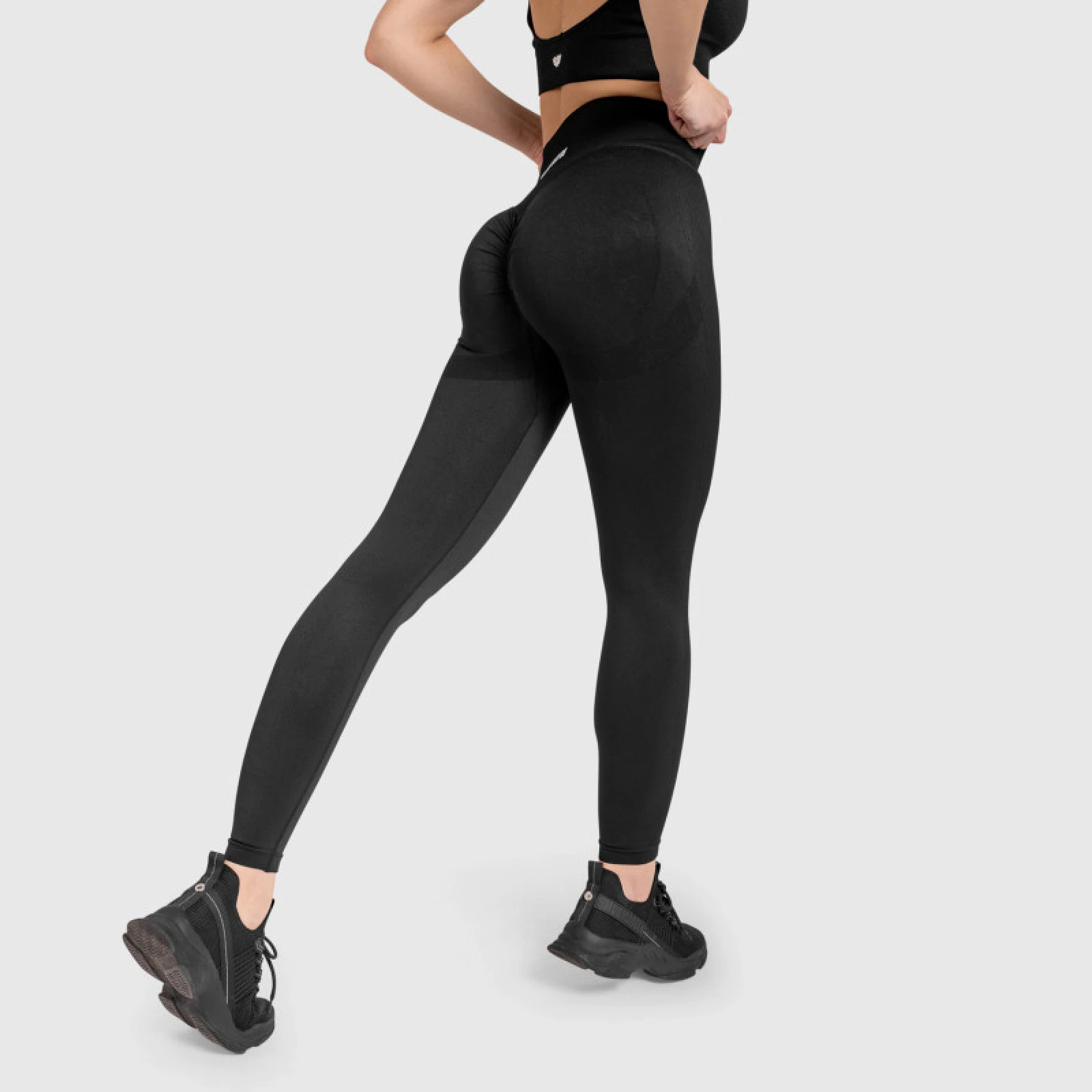 Bezšvové legíny Iron Aesthetics Seamless Butt, čierne · záber 3