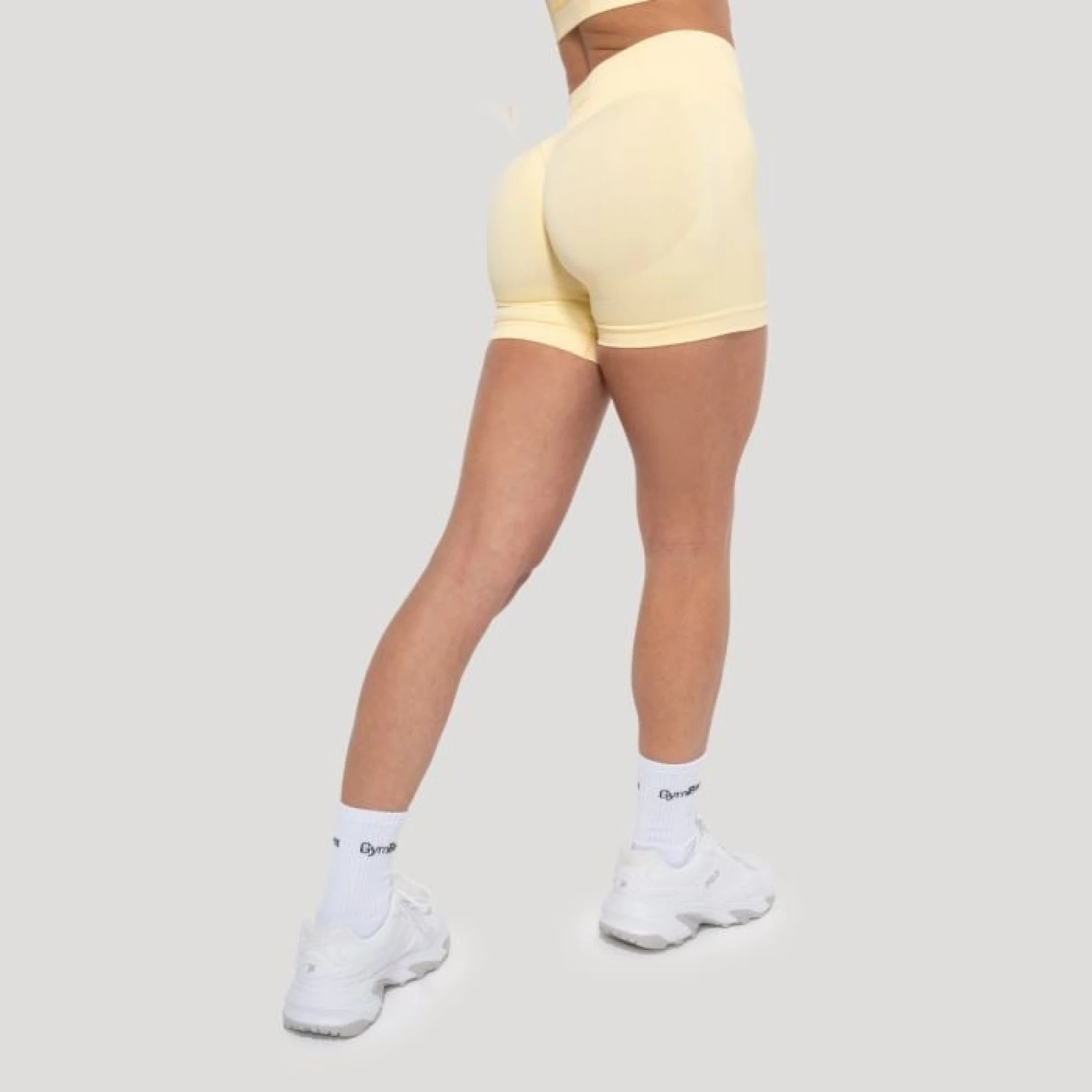 Дамски шорти Luma Butter Yellow - GymBeam - Размер: XS | Тегло: 0,1 g | Опаковка: 133 · záber 1