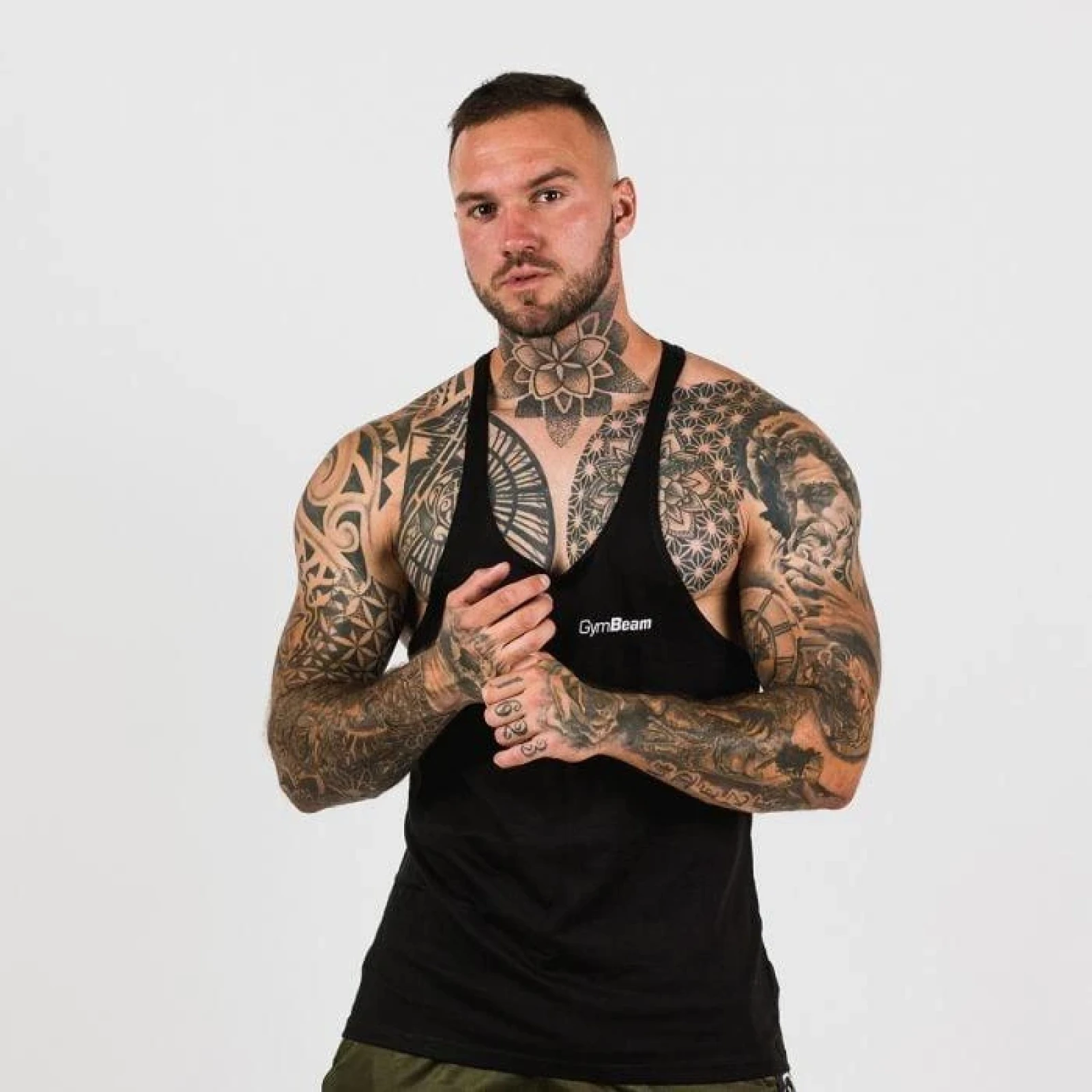 GymBeam Tílko Stringer Black - Velikost: S | Barva: čierna | Hmotnost: 0,11 kg | Balení: 250 · záber 6