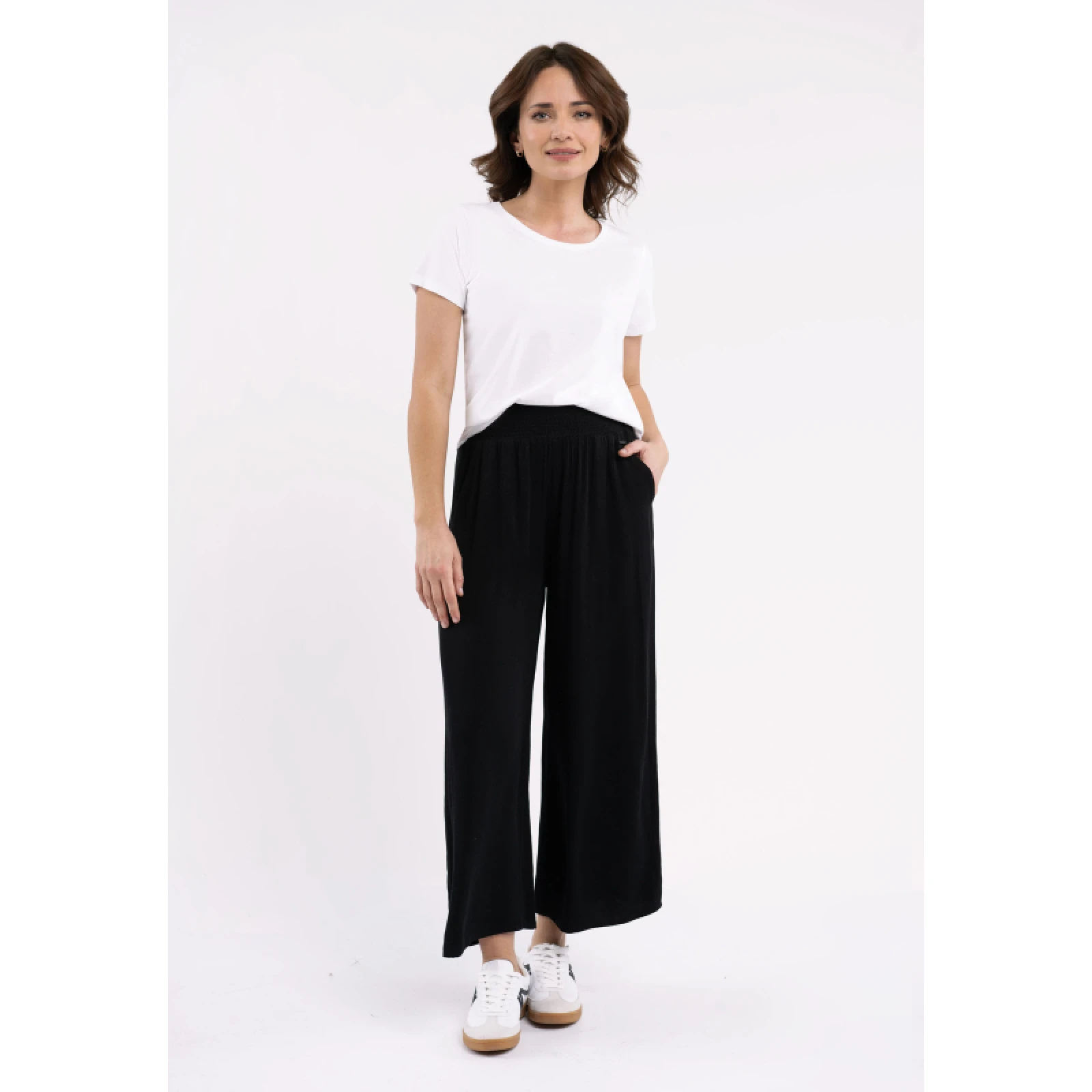 Dámske nohavice VOLCANO AMINA-700-BLACK · záber 4