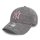 Dámska šiltovka NEW ERA 940 TECH JERSEY NY Yankees GRAY PINK · záber 1