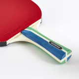 KUIKMA Detská stolnotenisová raketa TTR 100 3* ITTF Shakehand · záber 2