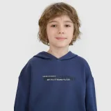 Chlapecká mikina s kapucí 4F JUNIOR SWEATSHIRT-JWSS25TSWSM1511-22S-GREY · záber 2