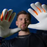 REUSCH REUSCH ATTRAKT FREEGEL ADVANCE brankárske rukavice 11 · záber 2