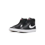 Juniorská vycházková obuv NIKE Blazer Mid 77 black white team orange · záber 3