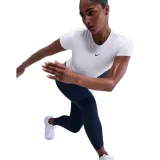 Női rövid ujjú edzőpóló NIKE W NK ONE FTTD SS TOP WHITE BLACK · záber 3