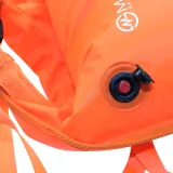 Plavecká bójka a suchý vak MASTER Swim Buoy · záber 4