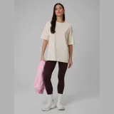 Dámské loose hladké tričko - béžové · záber 2