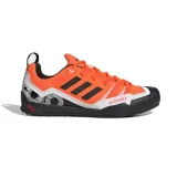 Pánská nízká turistická obuv ADIDAS Terrex Swift Solo 2.0 impact orange core black crystal white · záber 1