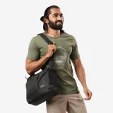 DECATHLON Skladná cestovná taška Travel 15 litrov čierna bez · záber 2