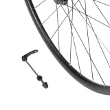 TRIBAN Predne koleso na cestný bicykel 520 bez · záber 2