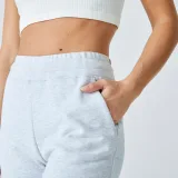 DOMYOS Dámske nohavice 500 Slim na fitnes svetlosivé XS (W26 L30) · záber 2