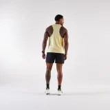 KIPRUN Pánske bežecké tielko 900 Light žlté M · záber 2
