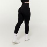 GymBeam Dámské legíny FLO Graphite - Velikost: S | Barva: Čierna | Hmotnost: 0,22 kg | Balení: 90 · záber 1
