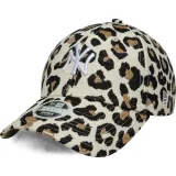 Dámska šiltovka NEW ERA 940W MLB Leopard midi 9forty NEYYAN · záber 2