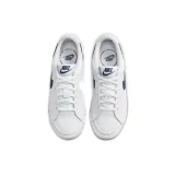Chlapecká rekreační obuv NIKE Court Legacy white midnight navy · záber 4
