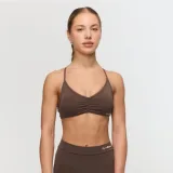 Спортен сутиен Fierce Cappuccino - GymBeam - Размер: XS | Тегло: 0,052 g | Опаковка: 150 · záber 1