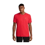 Pánske tréningové tričko s krátkym rukávom NIKE SWIM ESSENTIAL UNIVERSITY RED-UNIVERSITY RED · záber 2